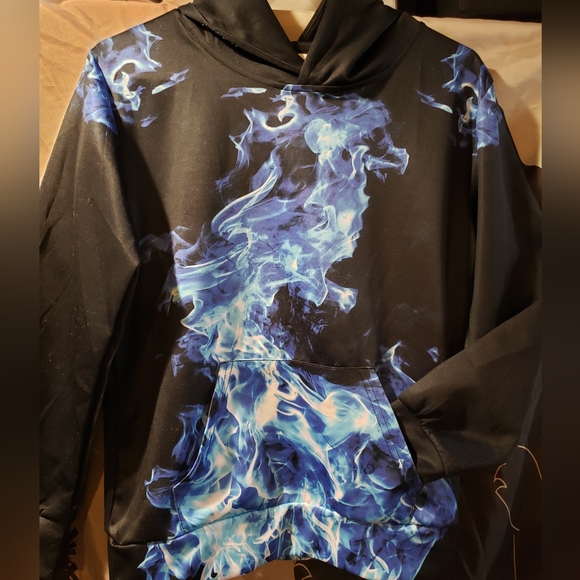 Mens small or kids XL Hoodie - Picture 2 of 2